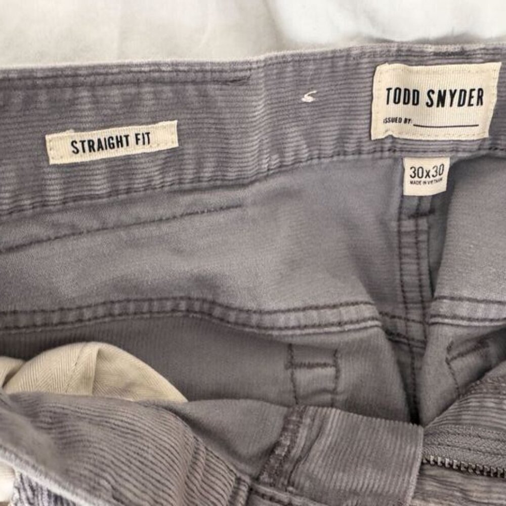 Todd Snyder Straight Fit Five Pocket Corduroy Pants in Graystone, 30x30 - Picture 4 of 5